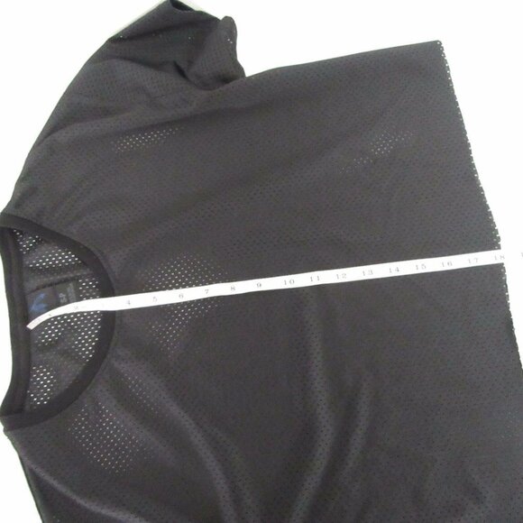 Anthropologie Three Feathers Black Crop Top
New - Picture 9 of 9